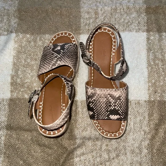 Women’s snakeskin wedges - Picture 3 of 4